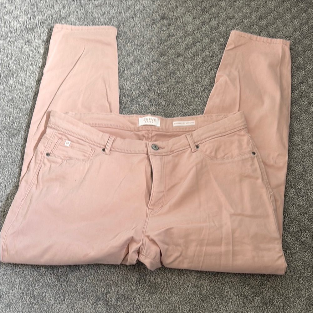 Pastel pink minimalist jegging